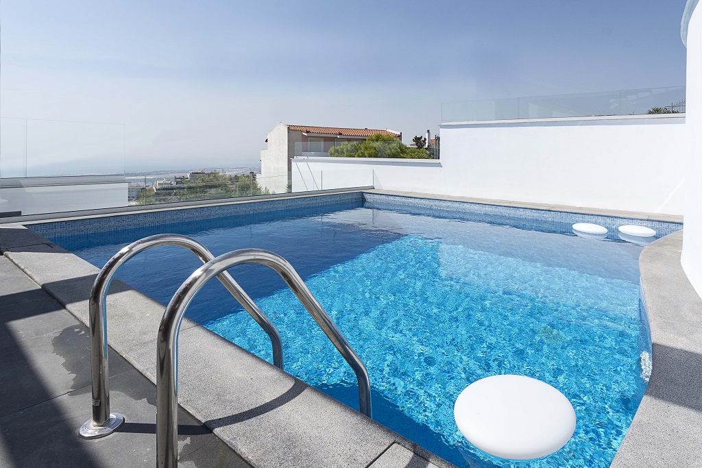 Villa Azure pool